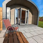 My Happy Hounds Glamping אתר קמפינג *