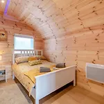 אתר קמפינג My Happy Hounds Glamping נורת'אלרטון