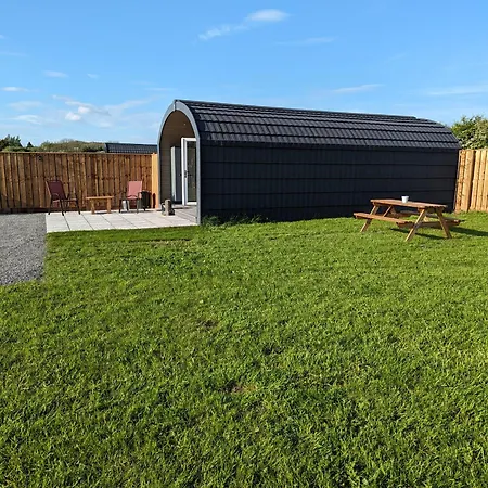 My Happy Hounds Glamping *