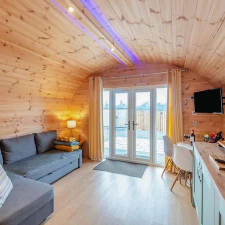 My Happy Hounds Glamping Camping *