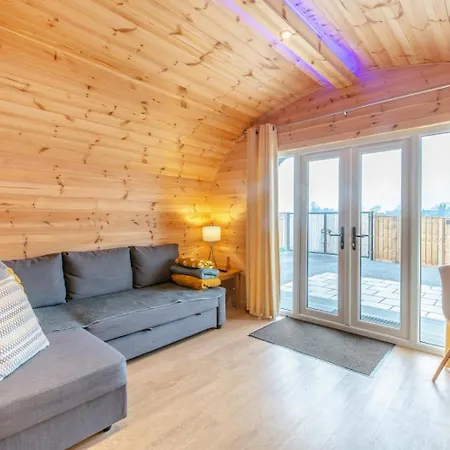 My Happy Hounds Glamping * Northallerton